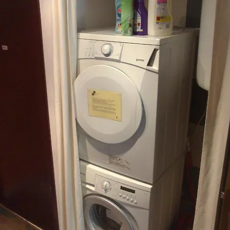 Rainbow אכסניה *